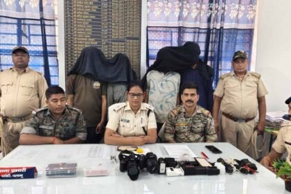 Loot on the pretext of booking a camera for sister's wedding in Palamu, four robbers arrested