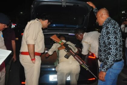 Jamshedpur police launched a campaign, 41 warrants arrested