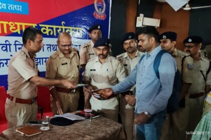 POLICE NEWS It is necessary to strengthen the trust between police and public: DIG Chandan Kumar Jha
