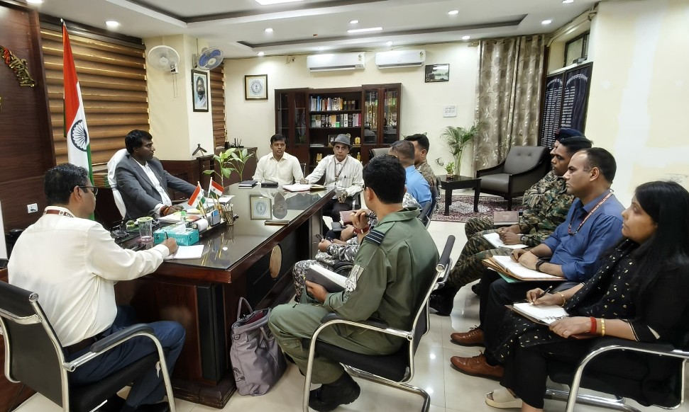 Indian Air Force Air Show is being held for the first time in Ranchi, DC held a meeting regarding the preparations