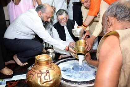 The Governor of Jharkhand performed worship at Baba Baidyanath Dham