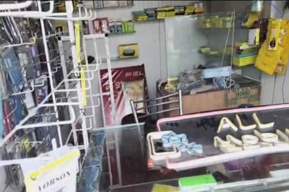 ramghad jharkhand Theft in four shops of Daily Market, locks broken...