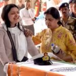 Pahalgam Terror Attack: 'We will always be proud of you', emotional farewell of Navy officer Vinay Narwal's wife, watch VIDEO