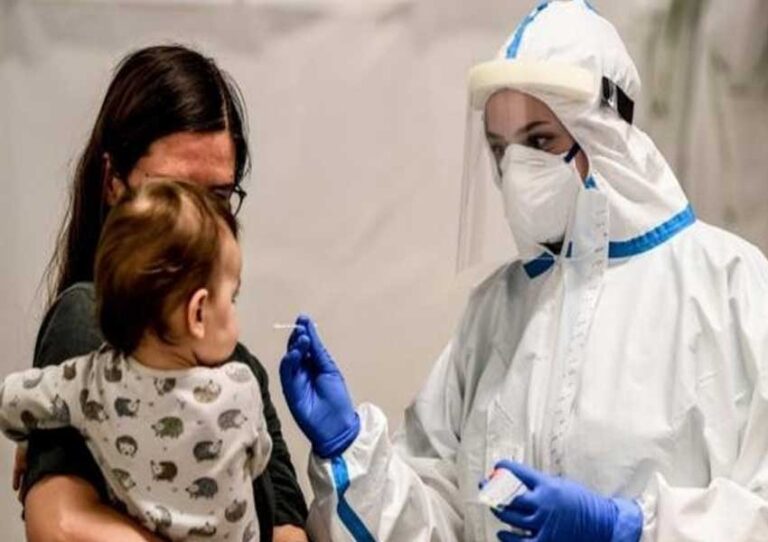 कोरोना का खतरा फिर बढ़ा! ठाणे में युवक की मौत, दिल्ली में 23 नए केस