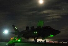 F-35B और B-2 की इमरजेंसी लैंडिंग, केरल और हवाई में फंसे स्टील्थ विमान