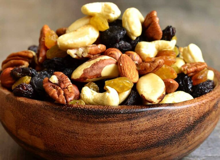 ईरान-इजराइल युद्ध से भारत में महंगाई की मार, सेंधा नमक और ड्राई फ्रूट्स के दाम 20-25% बढ़े