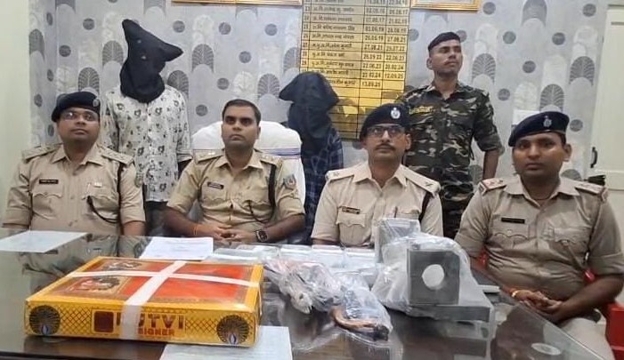 पुलिस ने पकड़े दो प्रोफेशनल चोर, चोरी के 6 केस सॉल्व