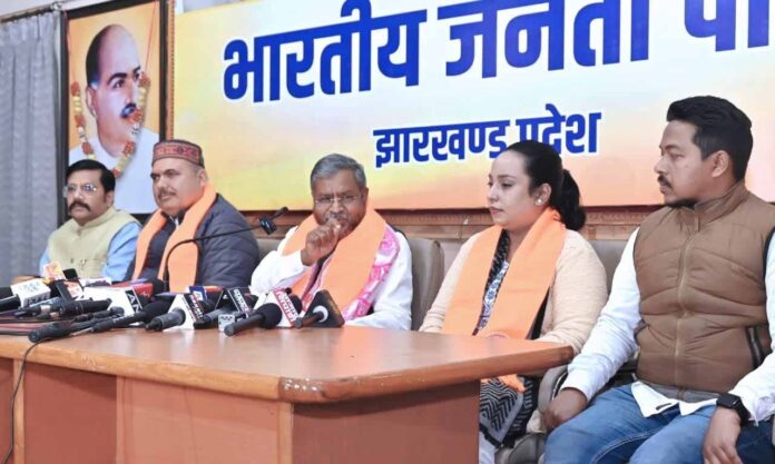 Babulal Marandi Alleges Illegal Construction at RIMS