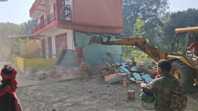 Bulldozers Run on Apartments Built on RIMS Land