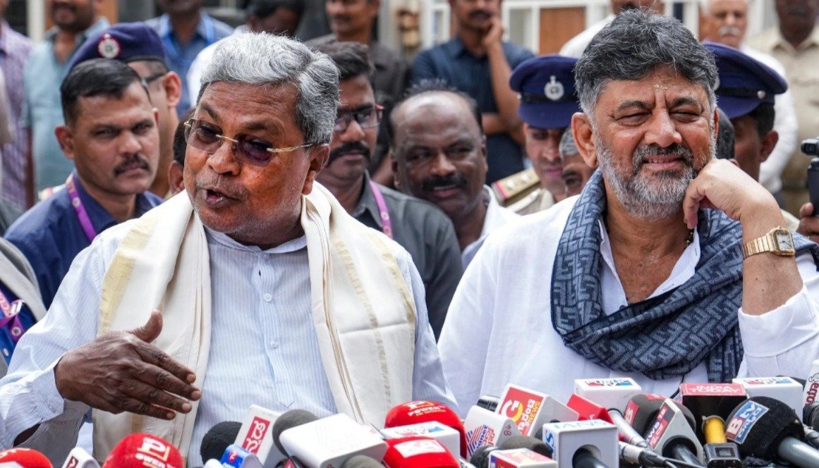 CM Siddaramaiah and DK Shivakumar meet over Breakfast