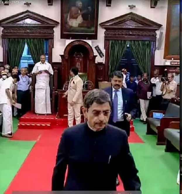 Clashes erupt in Tamil Nadu Assembly