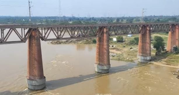 Elderly Man Jumps into River from Damodar Bridge