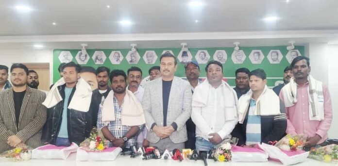 Youth Became Heroes of Society