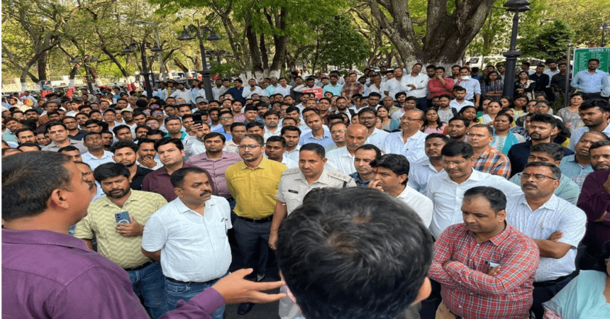 Jharkhand Secretariat Employees