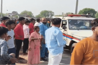 Stone pelted on police