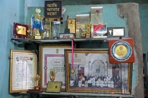 kolkata-padma-shri-bipin-da-traffic-management-hero