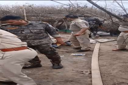 ranchi-illegal-liquor-crackdown-9200kg-mahua-destroyed