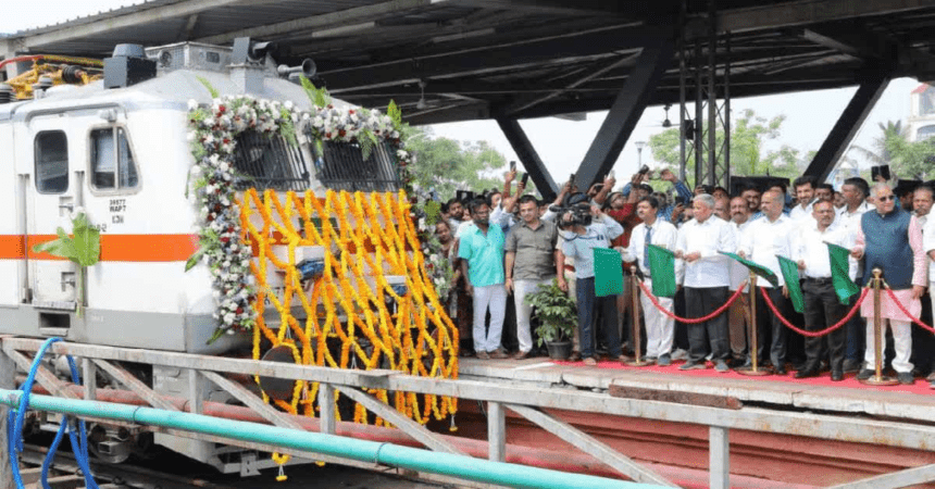 Bengaluru Mumbai Train