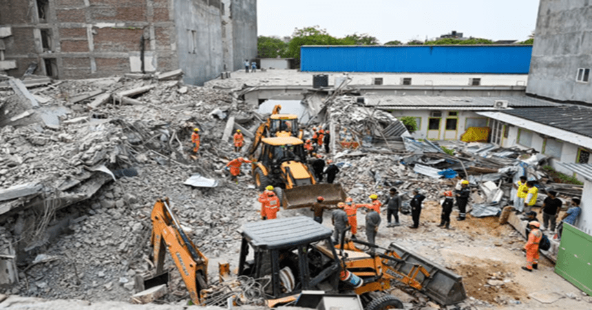 Delhi News, Building Collapse