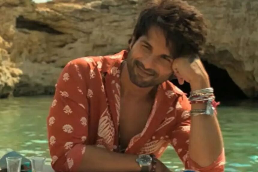 Shahid Kapoor in Cocktail 2
