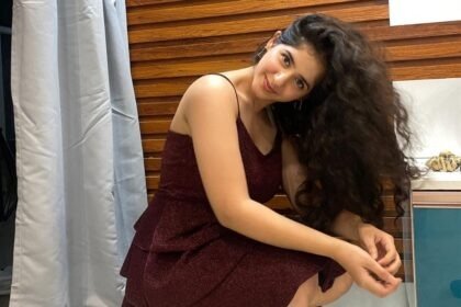 divya sharma in raakh