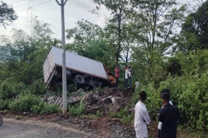 Champa Ghati Road Accident