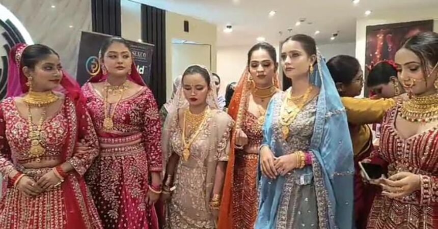 Grand launch of new designs at the Senco Gold showroom.