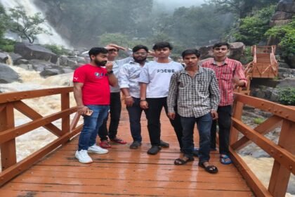Lodh Falls