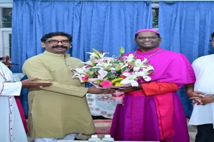 Hemant Soren, Anand David Khalkho, Ranchi Archdiocese