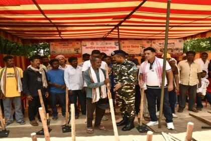 SSB, Latehar, Garu, Agricultural Equipment, Farmers, Civil Welfare Programme, Sashastra Seema Bal, Jharkhand, Rural Development, Farmer Welfare