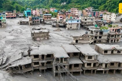 nepal-flood-kailash-pilgrims-saree-rope-21-returned-36-missing