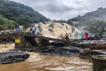 Chaibasa News, Hirni Waterfall, Heavy Rain Jharkhand, West Singhbhum Tourism, Tebo Valley, Tourist Restriction Waterfall, Jharkhand Weather News