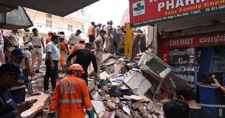 Delhi building collapse, Satya Niketan building collapse, illegal