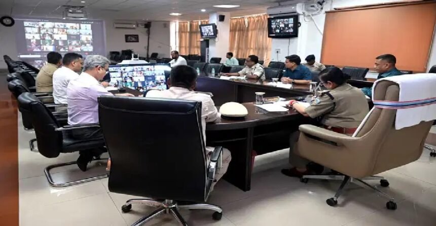 Jharkhand Police, DGP Jharkhand, Durga Puja Security Guidelines, Ranchi Police Headquarters, Crowd Management, CCTV Monitoring Durga Puja, Idol Immersion Rules