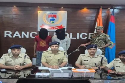 Ranchi Police, Kotwali Police Station, Radium Road Theft, Suwalal Gopilal Jain Shop, Kundan Verma Arrest, Vijay Rajak, Ranchi Crime News