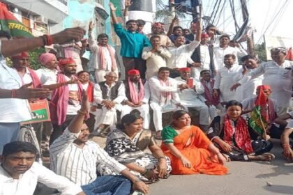 Akhilesh YadavRemove term: Election Commission March Election Commission March