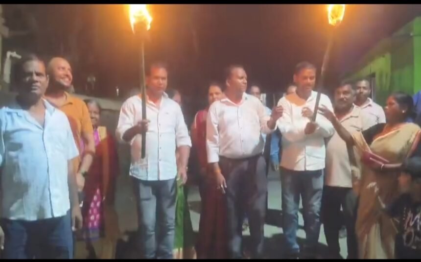 Bundu News, BJP Bundu, Radha Rani Mandir Seva Sankalp, Mashaal Juloos Bundu, Subodh Mukherjee, Rajesh Oraon, Ranchi Politics, Local News Jharkhand