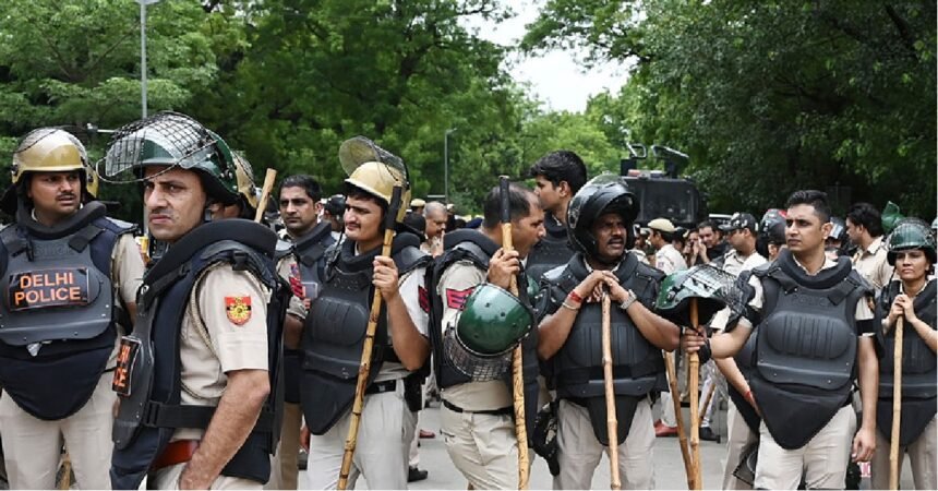 Delhi News, Delhi Police, Cockroach Janta Party, Cojpa Protest, Jantar Mantar Protest,