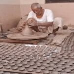 Galudih news, Diwali diyas, potters crisis, Jamshedpur news, clay lamps weather issue, electronic chak pottery, festival business update