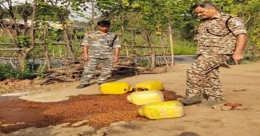 Garhwa News, Chiniya Police Station, Illegal Mahua Liquor, Shekhar Kumar Singh, Jharkhand Crime News, Illegal Liquor Raid, Garhwa Police