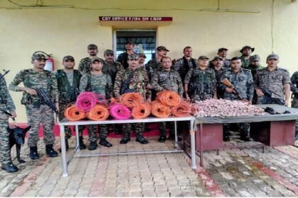 Giridih police, Parasnath hills Naxal operation, CRPF 154 battalion, SP Dr. Bimal Kumar, gelatin sticks recovered, Jharkhand news