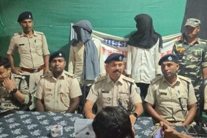 Godda firing case, Poraiyahat police, shop rivalry Godda, father and son arrested, country-made pistol, Jharkhand crime news