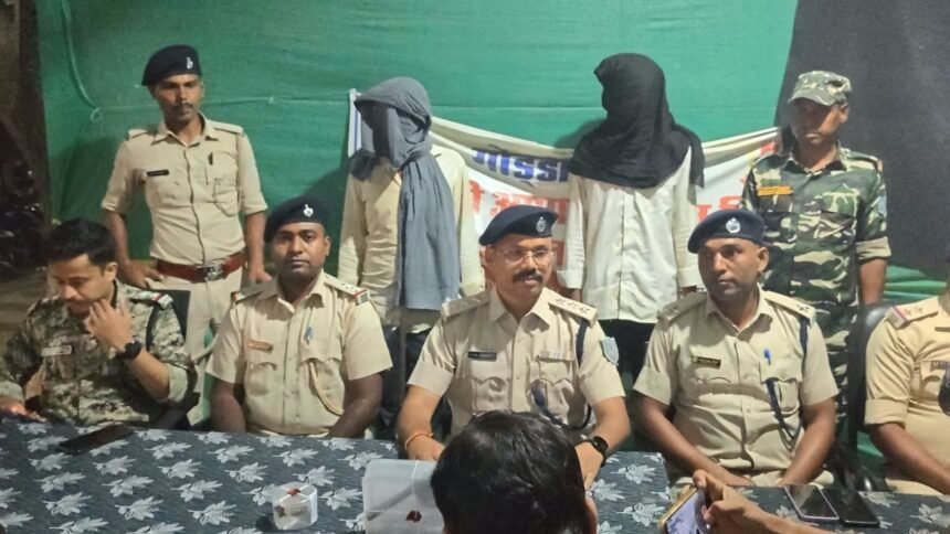 Godda firing case, Poraiyahat police, shop rivalry Godda, father and son arrested, country-made pistol, Jharkhand crime news
