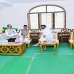 Hemant Soren, Rupi Soren, Rupi Soren Death, Jharkhand News, Ramgarh News, Nemra News, Kalpana Soren, Sanjay Seth, Radha Krishna Kishore, Neera Yadav, Mamta Devi, Lambodar Mahato, Jharkhand Politics, Condolence Visit, Political Leaders Pay Tribute, Hemant Soren Family, Jharkhand Chief Minister, Rupi Soren Funeral, Latest Jharkhand News, Political News India