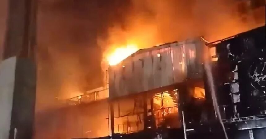 Kolkata News, New Town, Biswa Bangla Gate, Restaurant Fire, Fire Department, West Bengal News, Latest News