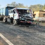 NH-33 accident, Chowka Jamshedpur news, heavy vehicles collision, Borang Tand village, Jharkhand road mishap, traffic jam NH33