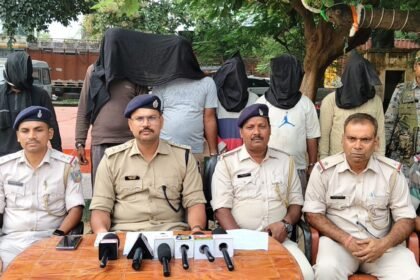 Palamu News, Cattle Smuggling Jharkhand, Lohardaga to Bihar, NH-39 Police Action, Rajesh Yadav SDPO, Palamu Police, Animal Cruelty Act