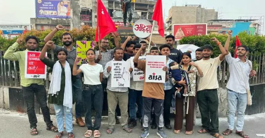 Ranchi Protest, AISA, Electoral Roll SIR, Albert Ekka Chowk, Sainik Market March, CEC Gyanesh Kumar, Voting Rights Controversy, Student Protest Jharkhand, Election Commission, Political Demonstration