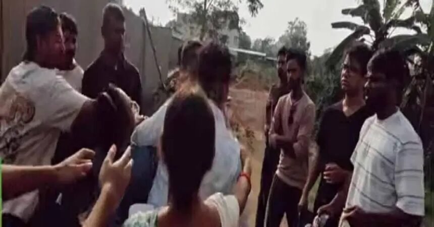 Ranchi news, Morabadi land dispute, Ranchi Municipal Corporation, tribal families protest, registry office Ranchi, Jharkhand news