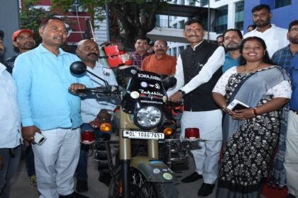 Ranchi news, Namo Jeevan Rakshak, bike ambulance Ranchi, Sanjay Seth, health services Jharkhand, DRDO technology, local updates